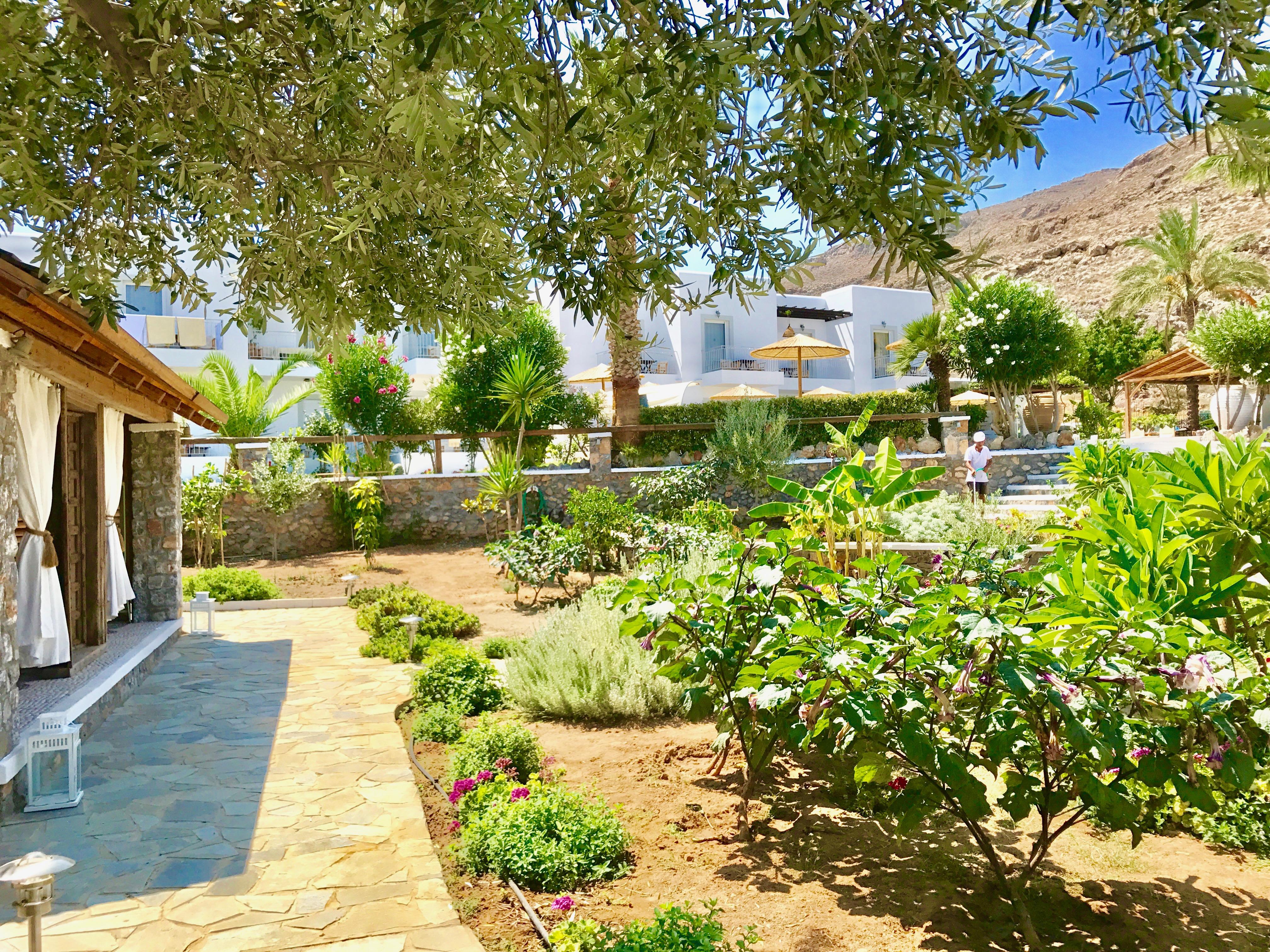 Caesars Gardens Hotel & Spa - Adults Only 린도스 외부 사진
