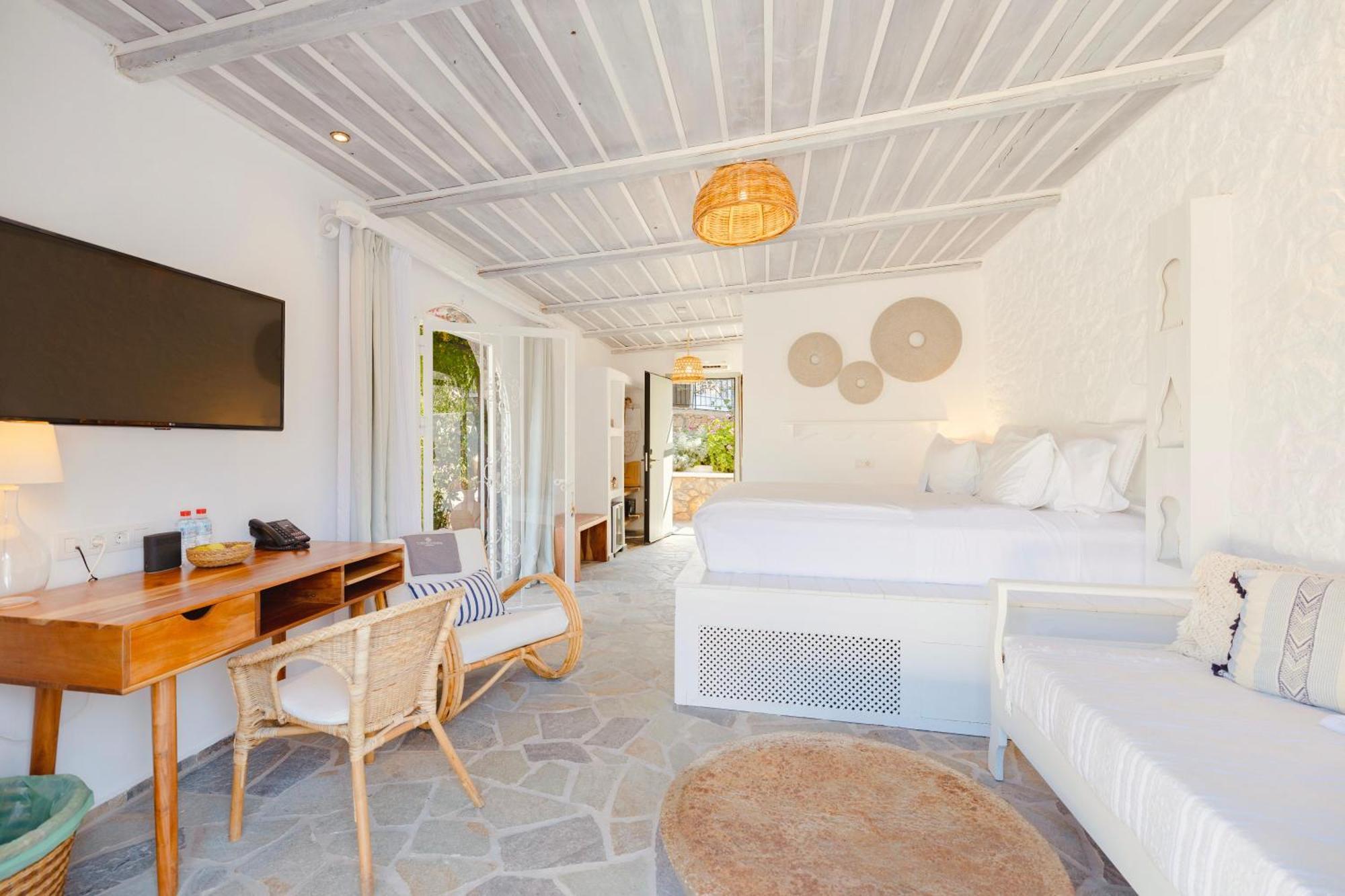 Caesars Gardens Hotel & Spa - Adults Only 린도스 외부 사진